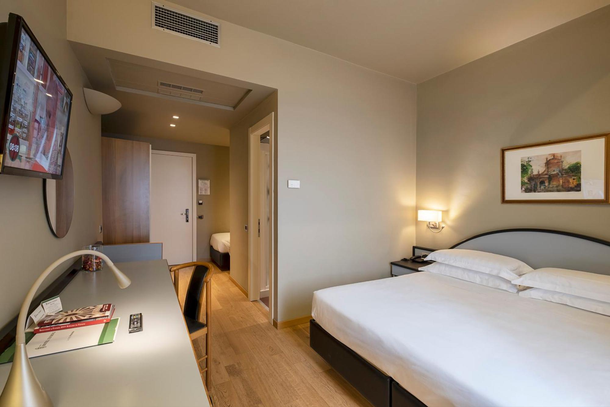 Hotel Touring Ferrara Oda fotoğraf